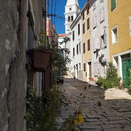 Апартаменты In Porec/istrien 33166 *